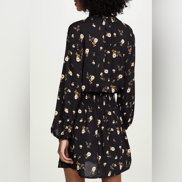 Velvet by Graham & Spencer Leslie Floral Smocked Waist Dress Sz XS - Picture 2 of 8